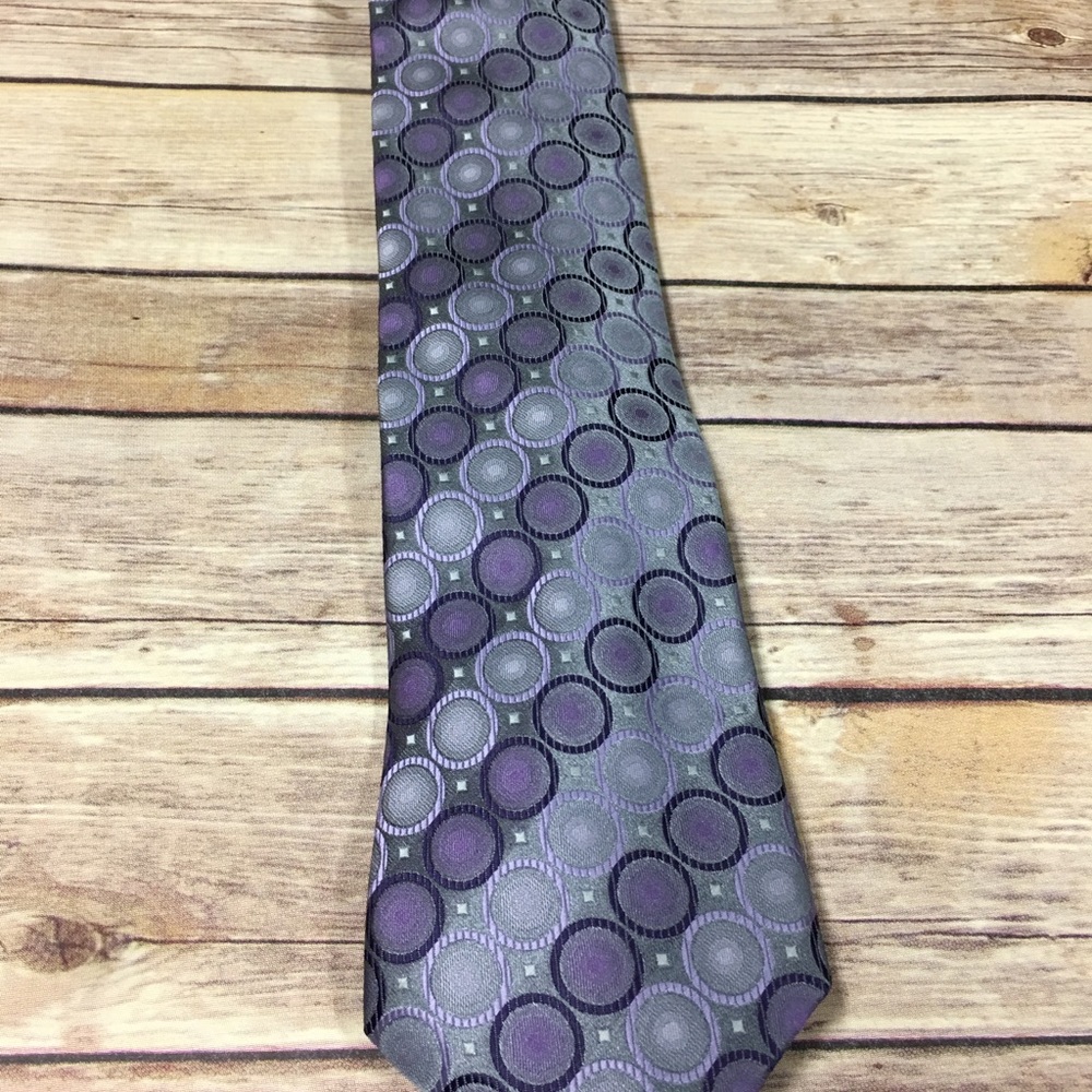 Purple and grey men’s van heusen tie